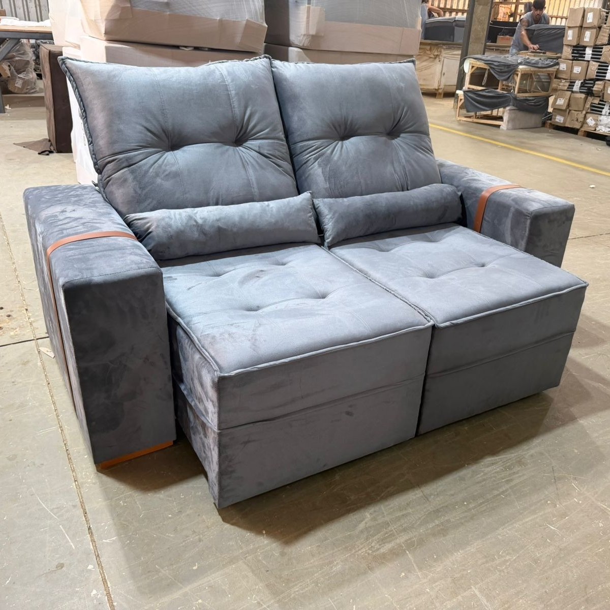 Sofá Retrátil e Reclinável Júnior 1,80 m Veludo Cinza Grafite 08 - IMPERIAL DECOR - Imagem 4