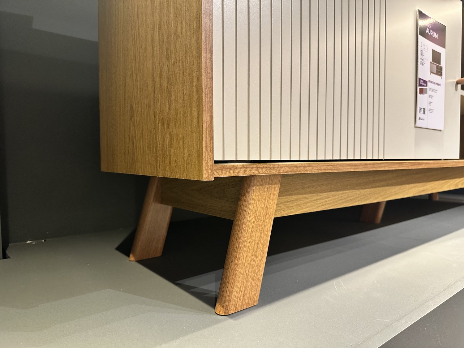 Rack ate 65" Aurum Nature/Off White - LINEA BRASIL - Imagem 9