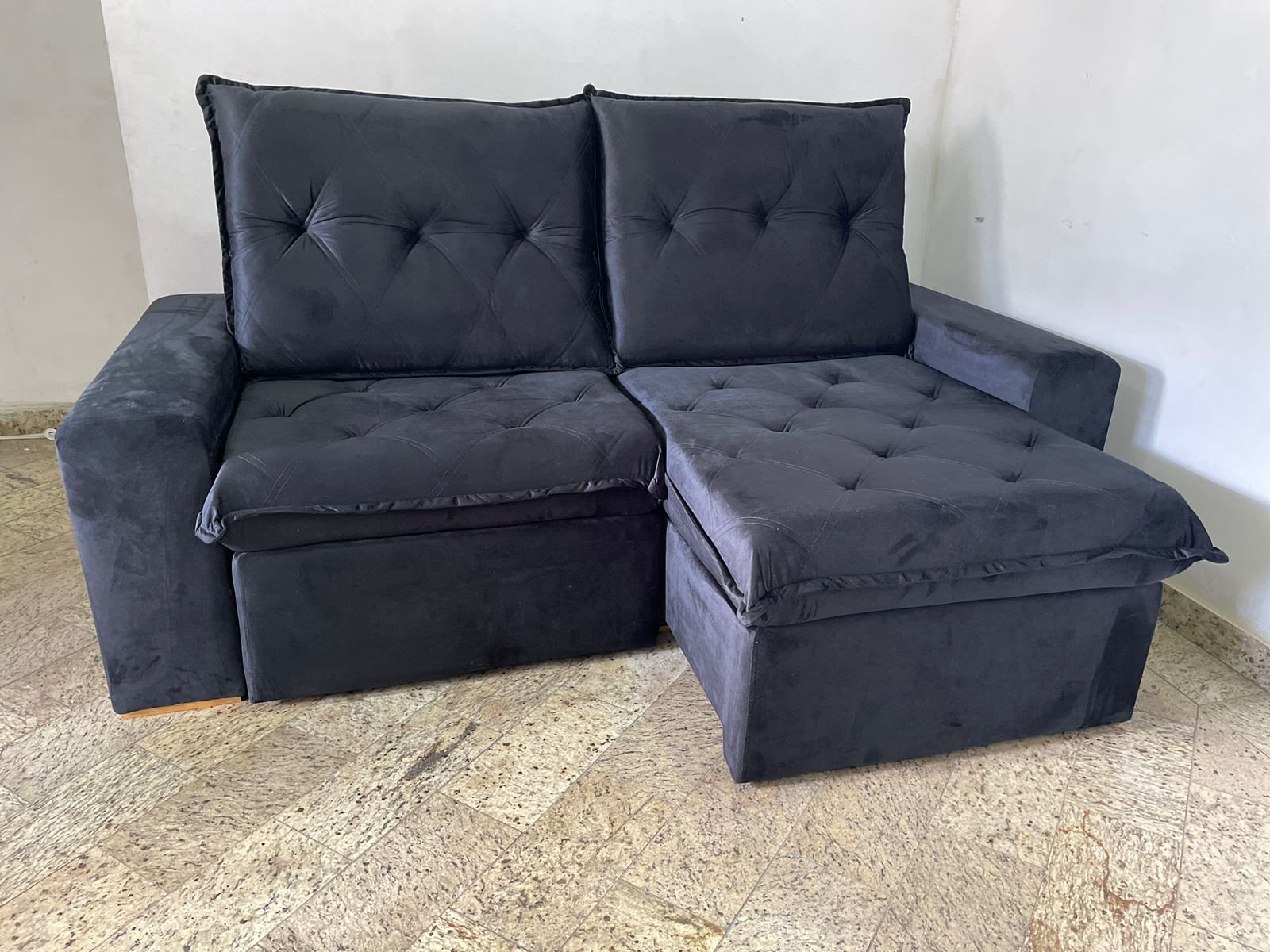 Sofá Retrátil e Reclinável Califórnia 2,50 m Preto - JC ESTOFADOS (PROMOÇÃO - LEVE AVARIA) - Imagem 3