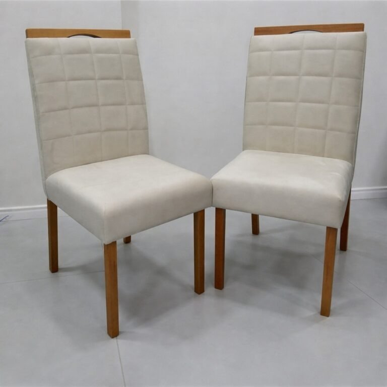 Mesa Maria 90 Imbuia/Off White com 4 Cadeiras Quartzo/Safira Veludo Bege – A&A CONCEITO + KM DECOR - Imagem 2